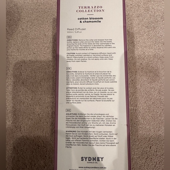 🎁 FREE GIFT WITH PURCHASE when you spend $20 or more! Scented reed diffuser - Picture 3 of 5